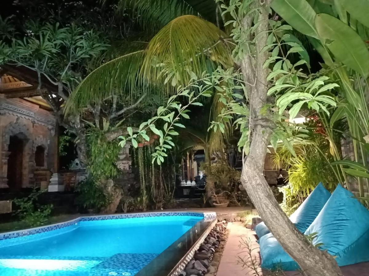 Green Palace Homestay Batununggul Екстер'єр фото