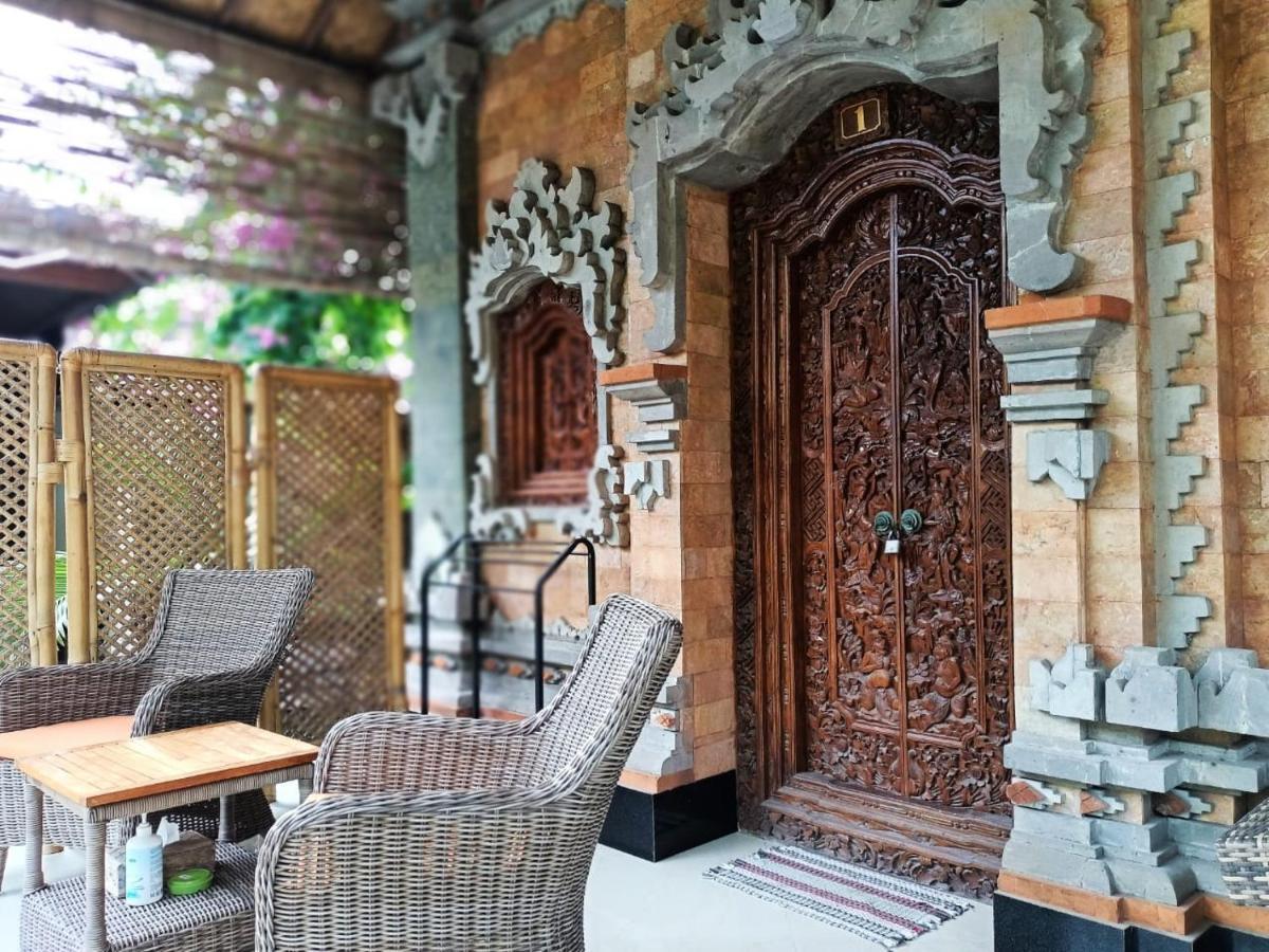 Green Palace Homestay Batununggul Екстер'єр фото