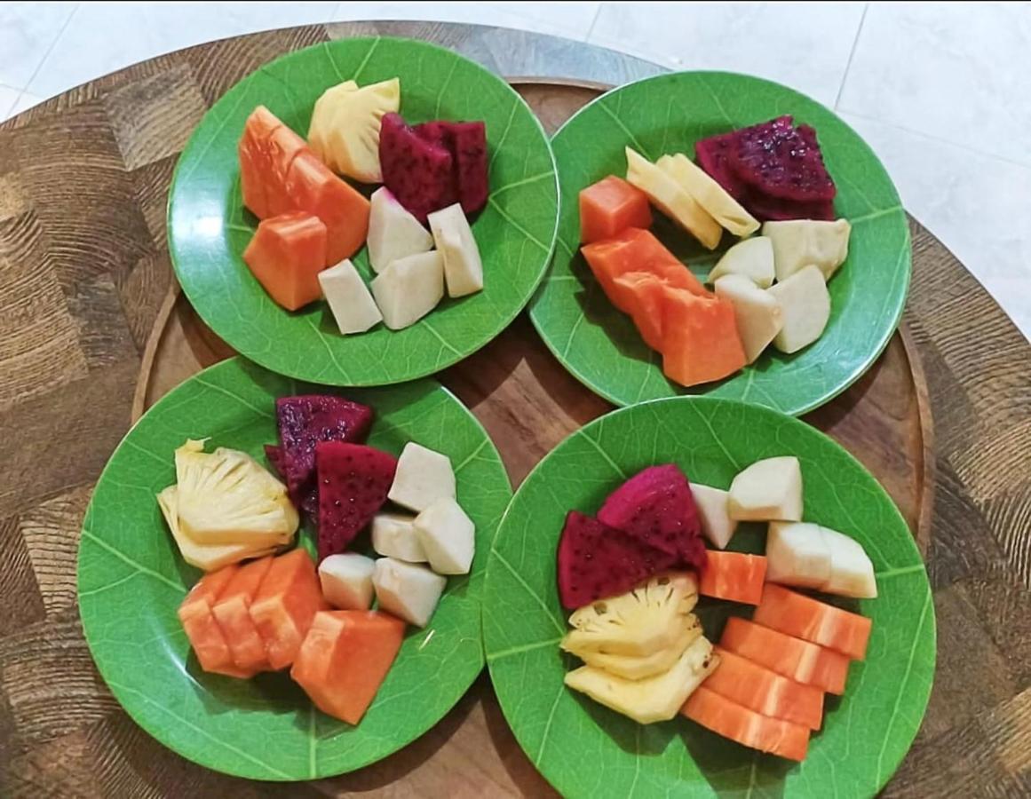 Green Palace Homestay Batununggul Екстер'єр фото