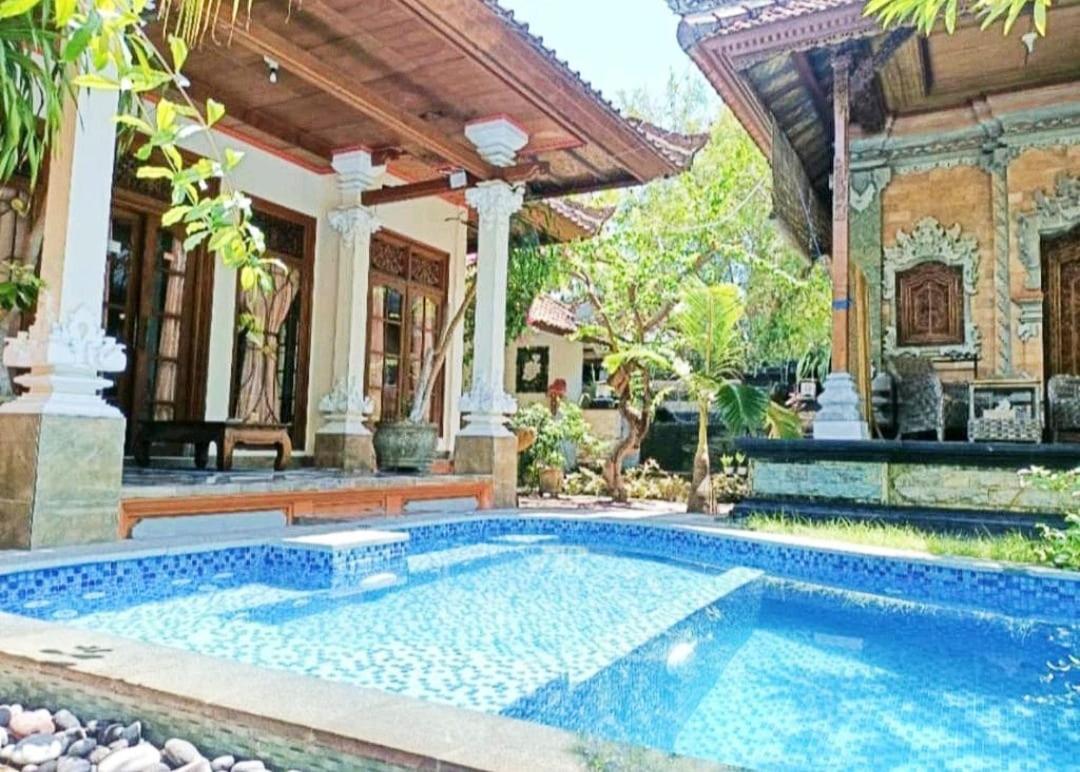 Green Palace Homestay Batununggul Екстер'єр фото