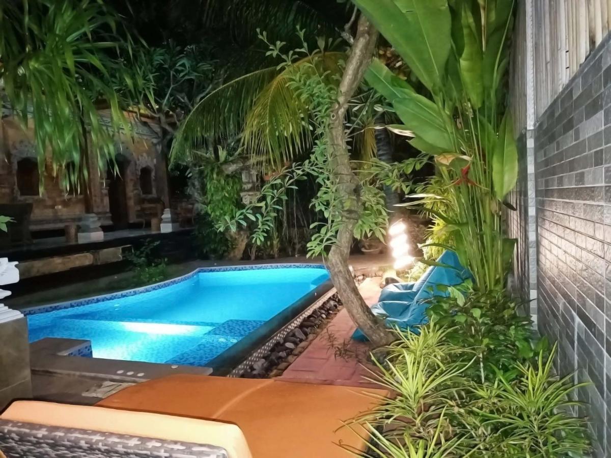 Green Palace Homestay Batununggul Екстер'єр фото