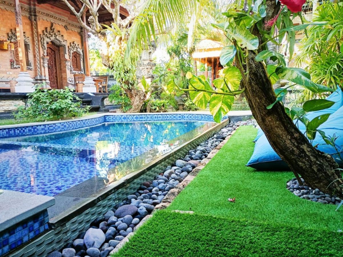 Green Palace Homestay Batununggul Екстер'єр фото