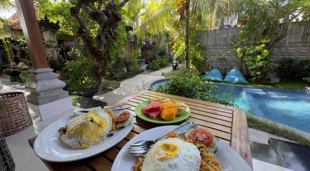 Green Palace Homestay Batununggul Екстер'єр фото